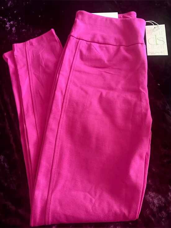 Dear Scarlett Pants - Dear Scarlett Fuchsia Capri Pants